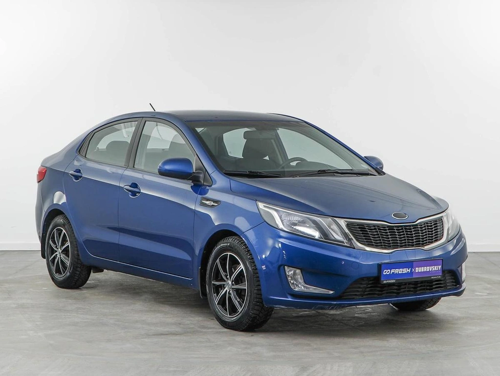 Седан Kia Rio 2013 года, 913444 рублей, Москва