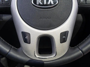 Минивэн Kia Venga 2012 года, 910000 рублей, Краснодар