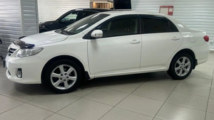 Седан Toyota Corolla 2012 года, 999000 рублей, Ачинск
