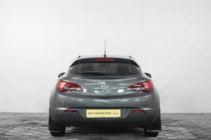 Хетчбэк Opel Astra GTC 2012 года, 729000 рублей, Кемерово