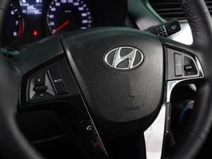 Седан Hyundai Solaris 2013 года, 749000 рублей, Воронеж