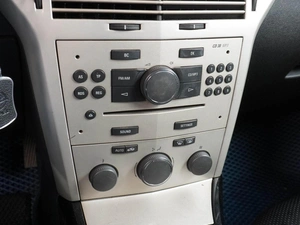 Седан Opel Astra 2008 года, 499000 рублей, Воронеж