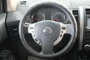 Внедорожник Nissan X-Trail 2013 года, 1319000 рублей, Омск