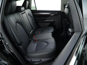 Внедорожник Toyota Highlander 2026 года, 5398999 рублей, Москва