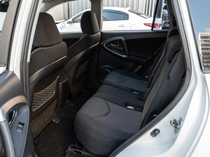 Внедорожник Toyota RAV4 2011 года, 1340000 рублей, Краснодар
