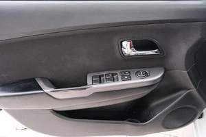 Седан Kia Rio 2012 года, 849000 рублей, Красноярск