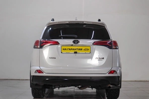 Внедорожник Toyota RAV4 2018 года, 2719000 рублей, Челябинск