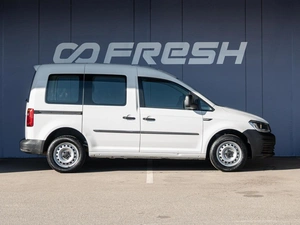 Фургон Volkswagen Caddy 2016 года, 1560000 рублей, Краснодар