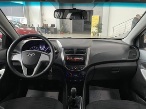 Седан Hyundai Solaris 2015 года, 787000 рублей, Солонцы