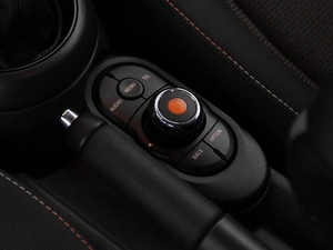 Хетчбэк MINI Cooper 2017 года, 1479050 рублей, Москва