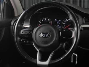 Седан Kia Rio 2017 года, 1379000 рублей, Тюмень