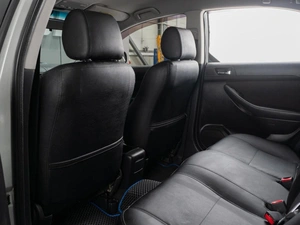 Седан Toyota Avensis 2007 года, 940000 рублей, Тюмень
