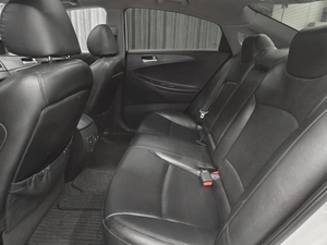 Седан Hyundai Sonata 2010 года, 925000 рублей, Красноярск