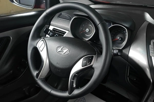 Седан Hyundai Elantra 2012 года, 1379000 рублей, Тюмень