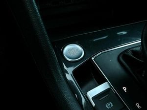 Внедорожник Volkswagen Tiguan 2020 года, 2629000 рублей, Волгоград