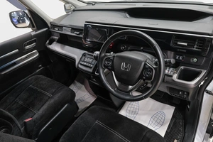 Минивэн Honda Stepwgn 2021 года, 2639000 рублей, Новокузнецк