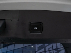 Лифтбек Changan UNI-V 2024 года, 2325000 рублей, Краснодар