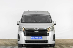 Минивэн Toyota Hiace 2021 года, 5149000 рублей, Тюмень