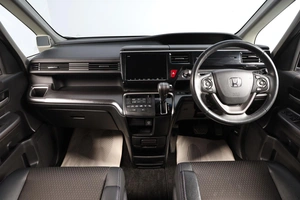 Минивэн Honda Stepwgn Spada 2019 года, 2489000 рублей, Новосибирск