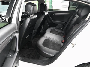Седан Volkswagen Passat 2012 года, 999000 рублей, Кирилловка