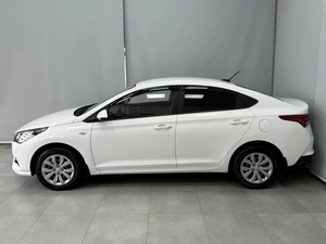 Седан Hyundai Solaris 2021 года, 1545000 рублей, Красноярск
