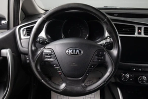 Хетчбэк Kia Ceed 2014 года, 949000 рублей, Оренбург