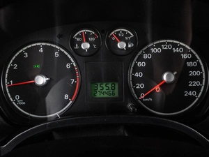 Хетчбэк Ford Focus 2006 года, 499000 рублей, Воронеж
