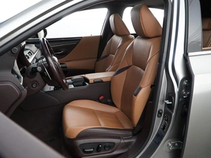 Седан Lexus ES 2020 года, 3770090 рублей, Москва