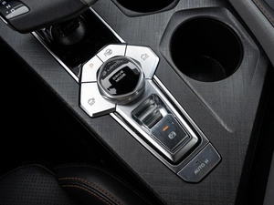 Лифтбек Changan UNI-V 2023 года, 2410000 рублей, Краснодар