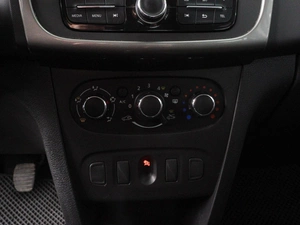 Седан Renault Logan 2020 года, 698000 рублей, Красный Пахарь