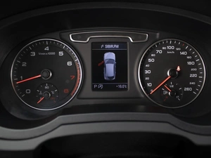 Внедорожник Audi Q3 2012 года, 1440000 рублей, Омск