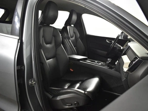 Внедорожник Volvo XC60 2019 года, 3184300 рублей, Казань
