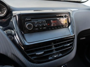 Внедорожник Peugeot 2008 2014 года, 829000 рублей, Саратов