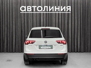 Внедорожник Volkswagen Tiguan 2020 года, 2199000 рублей, Красноярск