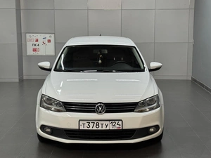 Седан Volkswagen Jetta 2012 года, 1047000 рублей, Красноярск