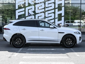 Внедорожник Jaguar F-Pace 2020 года, 3599000 рублей, Волгоград