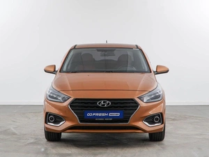 Седан Hyundai Solaris 2017 года, 1561077 рублей, Москва