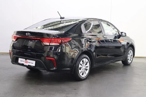Седан Kia Rio 2017 года, 1160000 рублей, Брянск