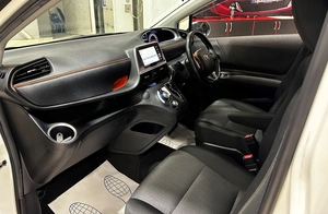 Минивэн Toyota Sienta 2018 года, 1498000 рублей, Красноярск
