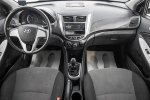 Седан Hyundai Solaris 2014 года, 699000 рублей, Барнаул