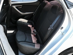 Седан Hyundai Avante 2011 года, 899000 рублей, Кирилловка