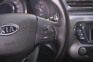 Седан Kia Rio 2012 года, 699000 рублей, Томск