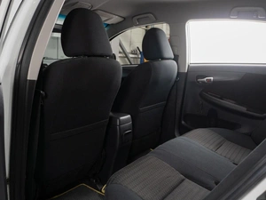 Седан Toyota Corolla 2011 года, 930000 рублей, Тюмень