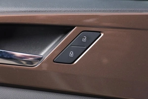 Внедорожник Volkswagen Tharu 2020 года, 2149000 рублей, Новосибирск