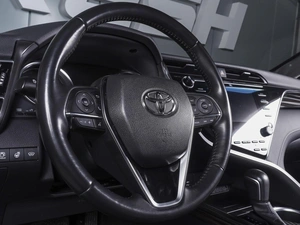 Седан Toyota Camry 2019 года, 2799000 рублей, Ростов-на-Дону