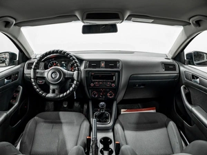 Седан Volkswagen Jetta 2014 года, 895000 рублей, Красноярск