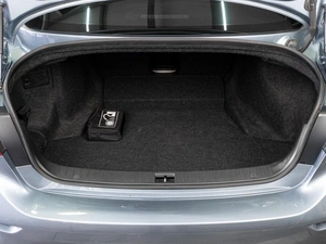 Седан Infiniti Q50 2015 года, 1834000 рублей, Тюмень