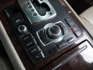 Седан Audi A8 2008 года, 879000 рублей, Воронеж