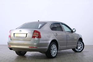 Лифтбек Skoda Octavia 2011 года, 779000 рублей, Омск