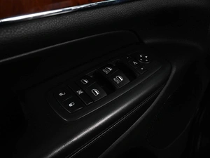 Внедорожник Jeep Grand Cherokee 2012 года, 2179000 рублей, Аксай